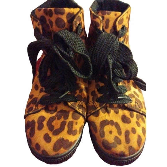 Bamboo Motif Cheetah Lace Up High Tops Size 10 - Picture 1 of 7